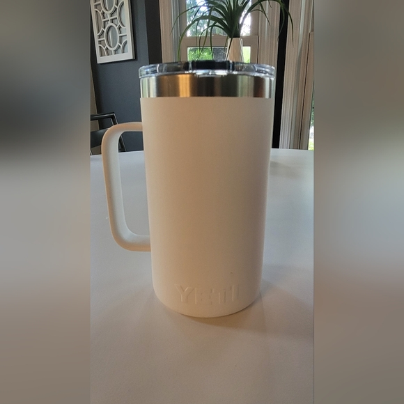 YETI 24 oz Rambler Mugs - Picture 5 of 5